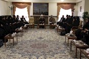 دیدار جمعی از دانشجویان پردیس تهران با آیت الله ری شهری
