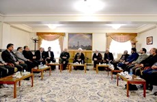 راه آهن جمهوری اسلامی، یکی از پایگاه های مهم تبلیغ عملی است