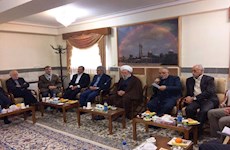 هدف اصلی وحدت حوزه و دانشگاه، تغییر نگاه «علم برای علم» به «علم برای خدمت» است.