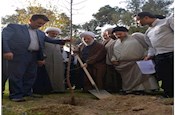 مراسم کاشت ۱۱۰ اصله نهال در حوزه علمیه آستان مقدس حضرت عبدالعظیم (ع)