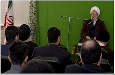 در دیدار با اساتید و طلاب حوزه علمیه چیذر