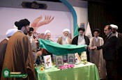 رونمایی از نسخه عربی کتاب 