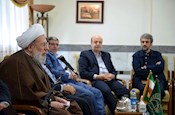 دیدار اعضای شورای اداری و مدیران ارشد شهرستان ری با آیت الله محمدی ری شهری