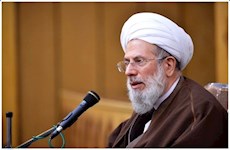 مقصد نهایی تحصیل و تدریس در حوزه «خودسازی اسلامی» است