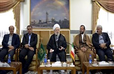 ایجاد نارضایتی برای مردم، خیانت به اسلام، نظام و رهبری است
