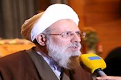 رمز شکست استکبار جهانی در اتحاد و تبعیت از ولایت فقیه است