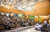 یکی از مهمترین دلایل پیروزی انقلاب اسلامی اعتماد مردم به روحانیت است، باید مراقب و حافظ این اعتماد باشیم